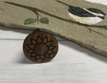 Load image into Gallery viewer, Car air vent essential oil car diffuser clip - sunflower