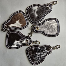 Load image into Gallery viewer, 10pc Hair-On Cowhide Keychain – Cow Tag with Leather Borders