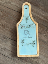 Load image into Gallery viewer, 6 piece wine and cheese gift set