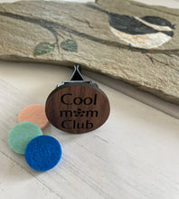 Load image into Gallery viewer, Car air vent essential oil car diffuser clip - cool mom club