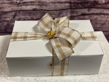 Load image into Gallery viewer, 2024 Christmas Baskets and Grab and Go Gift Boxes
