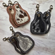 Load image into Gallery viewer, 10pc Hair-On Cowhide Keychain – Cow Tag with Leather Borders
