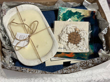 Load image into Gallery viewer, 2024 Christmas Baskets and Grab and Go Gift Boxes
