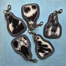 Load image into Gallery viewer, 10pc Hair-On Cowhide Keychain – Cow Tag with Leather Borders

