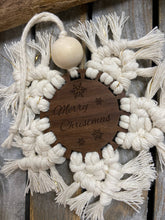 Load image into Gallery viewer, Macrame Christmas ornament - merry Christmas
