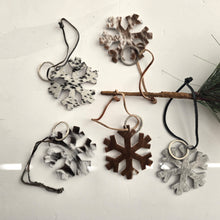 Load image into Gallery viewer, Cowhide Snowflake Ornament – Real Cow Hide Keychain

