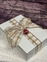 Load image into Gallery viewer, 2024 Christmas Baskets and Grab and Go Gift Boxes
