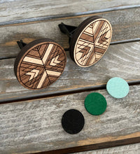 Load image into Gallery viewer, Car air vent essential oil car diffuser clip - wood quilting
