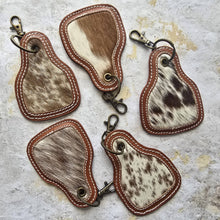 Load image into Gallery viewer, 10pc Hair-On Cowhide Keychain – Cow Tag with Leather Borders
