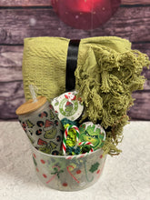 Load image into Gallery viewer, 2024 Christmas Baskets and Grab and Go Gift Boxes
