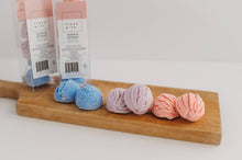 Load image into Gallery viewer, Mini Bubble Scoops - Berry Mix
