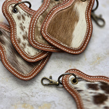 Load image into Gallery viewer, 10pc Hair-On Cowhide Keychain – Cow Tag with Leather Borders
