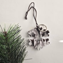 Load image into Gallery viewer, Cowhide Snowflake Ornament – Real Cow Hide Keychain
