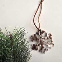Load image into Gallery viewer, Cowhide Snowflake Ornament – Real Cow Hide Keychain

