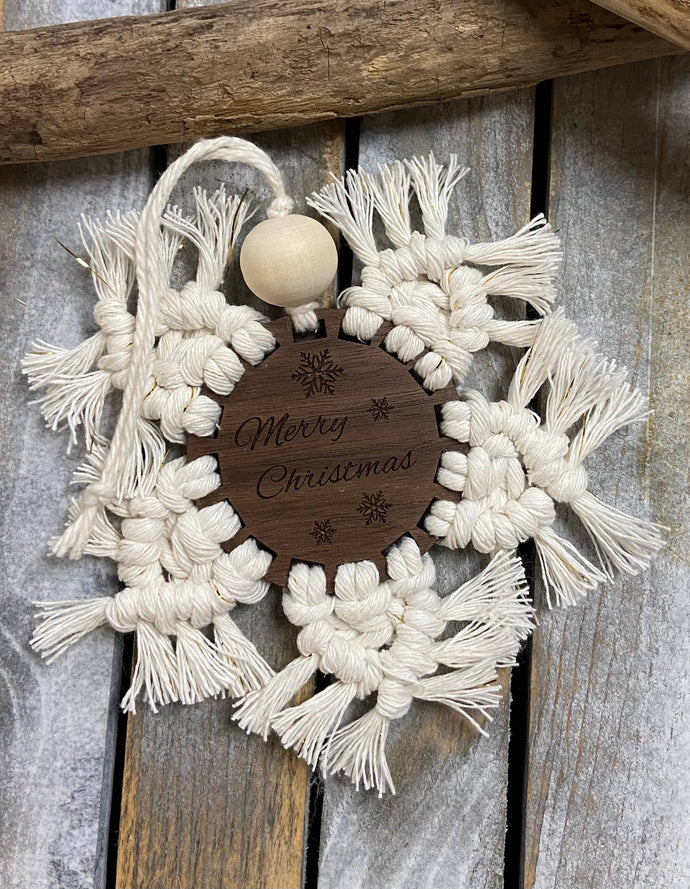 Macrame Christmas ornament - merry Christmas