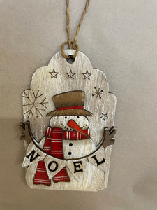 Wooden Christmas tags