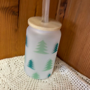 Christmas 13oz glass frostie with bamboo lid and straw