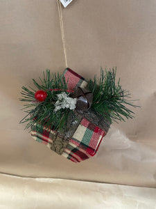 Red/Green plaid gift box ornament
